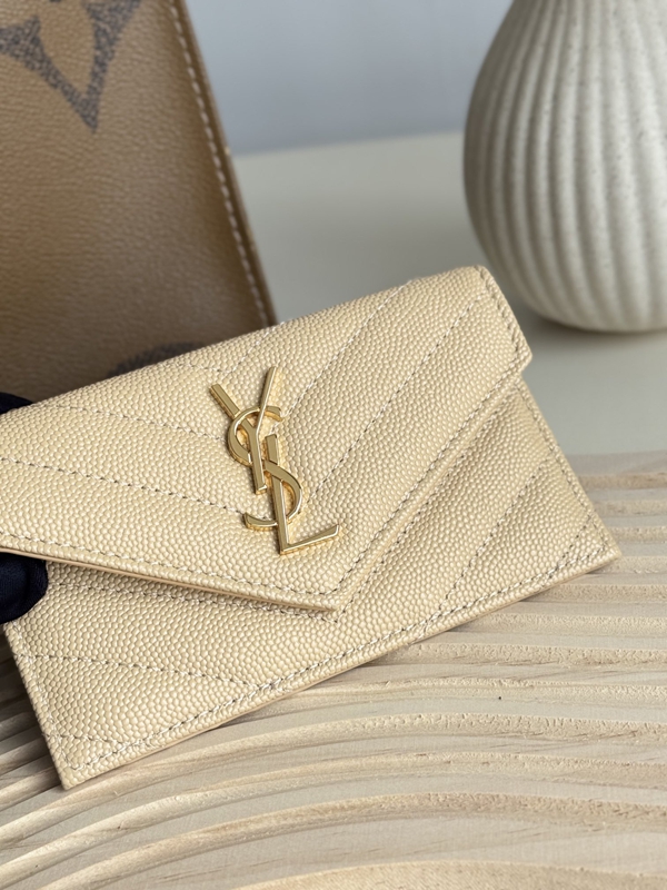 イヴサンローラン財布素材ディテール